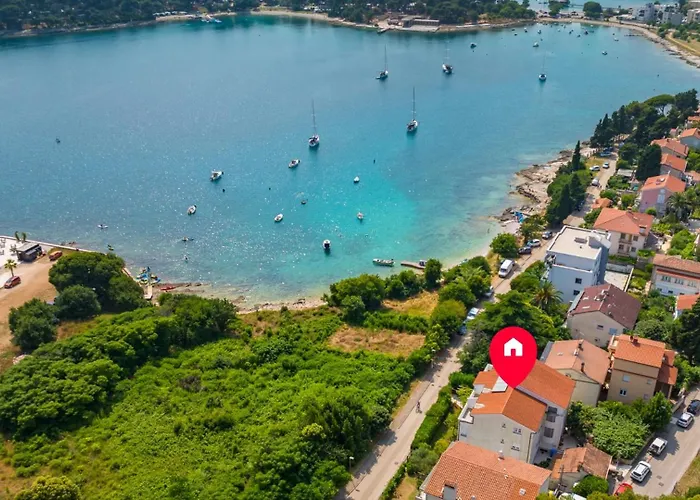 Seaside 067 By Guide Пула