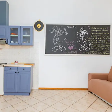 Seaside 067 By Guide Pula