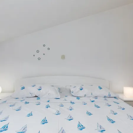 Seaside 067 By Guide Apartment