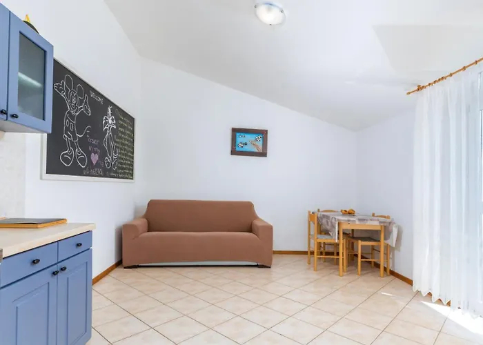 Apartment Seaside 067 By Guide *