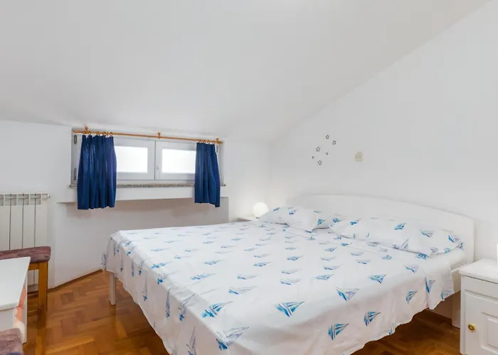 Apartment Seaside 067 By Guide Pula